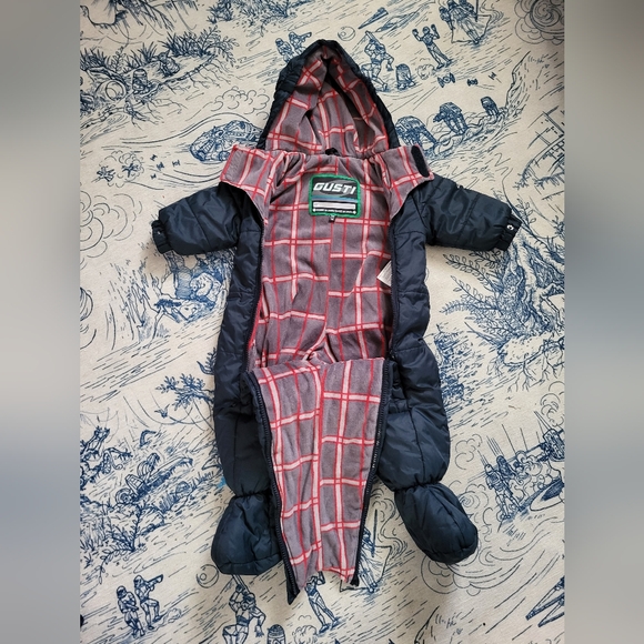 9 month Baby Snowsuit - Picture 3 of 4